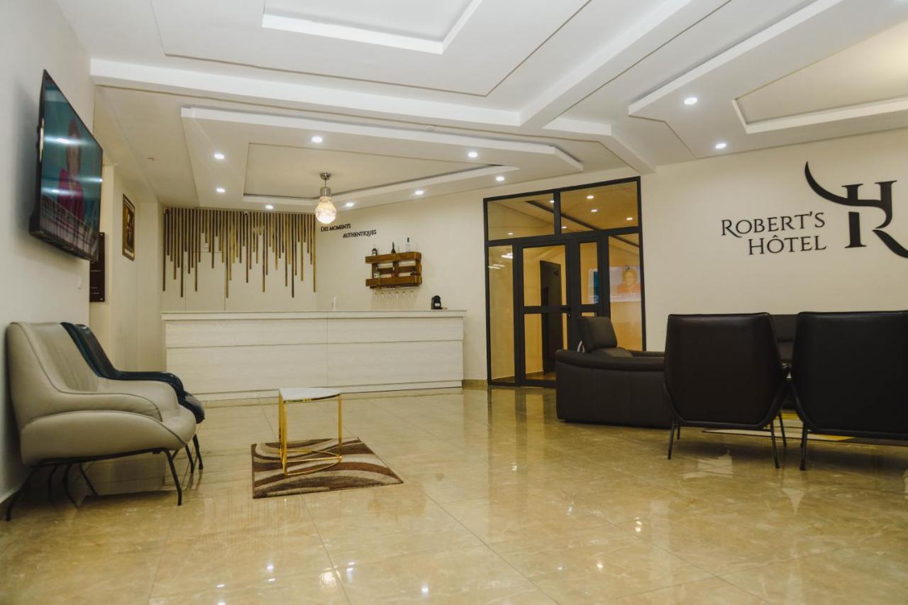 Robert'S Hotel Abidjan Exterior photo