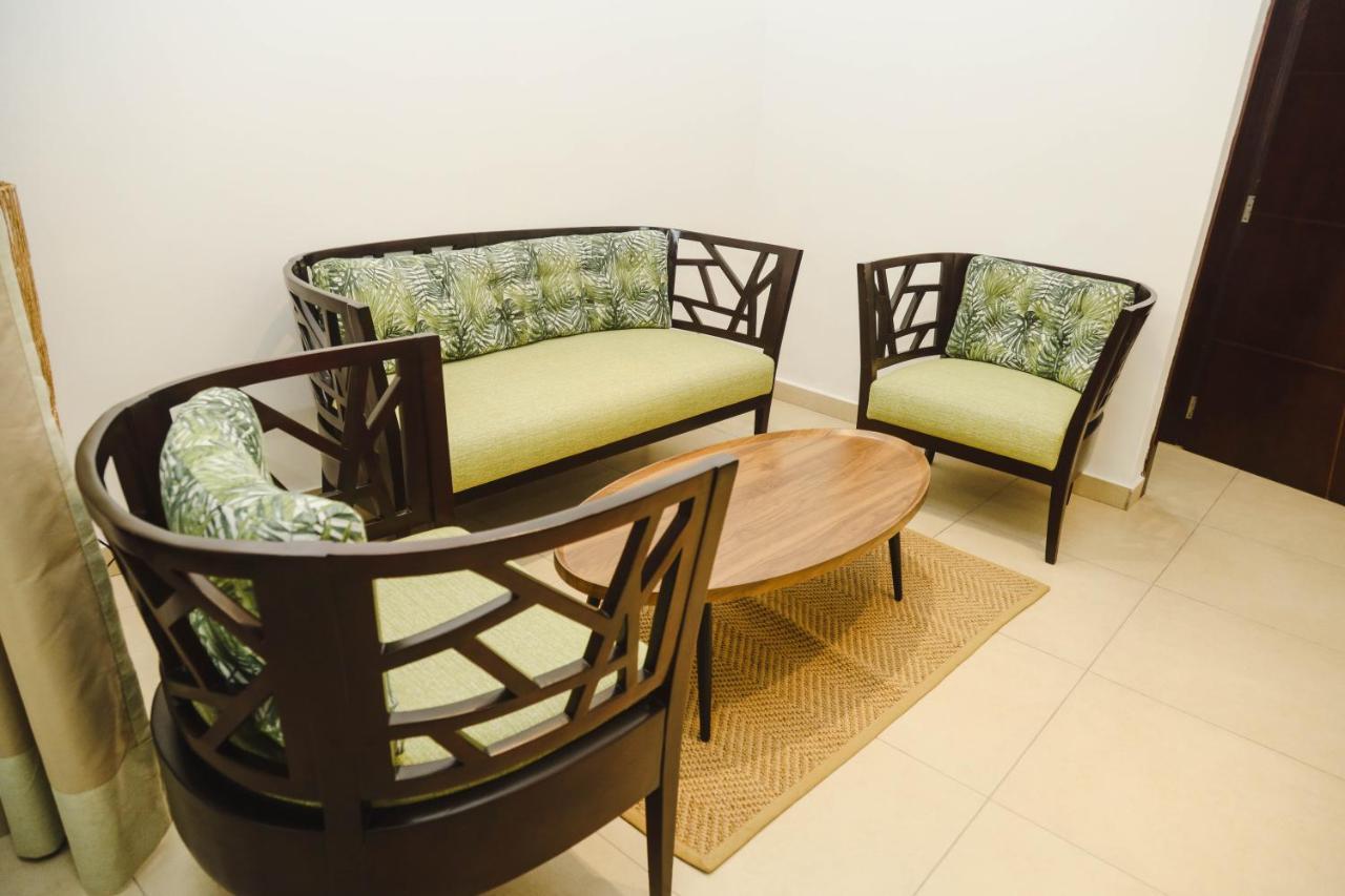 Robert'S Hotel Abidjan Exterior photo