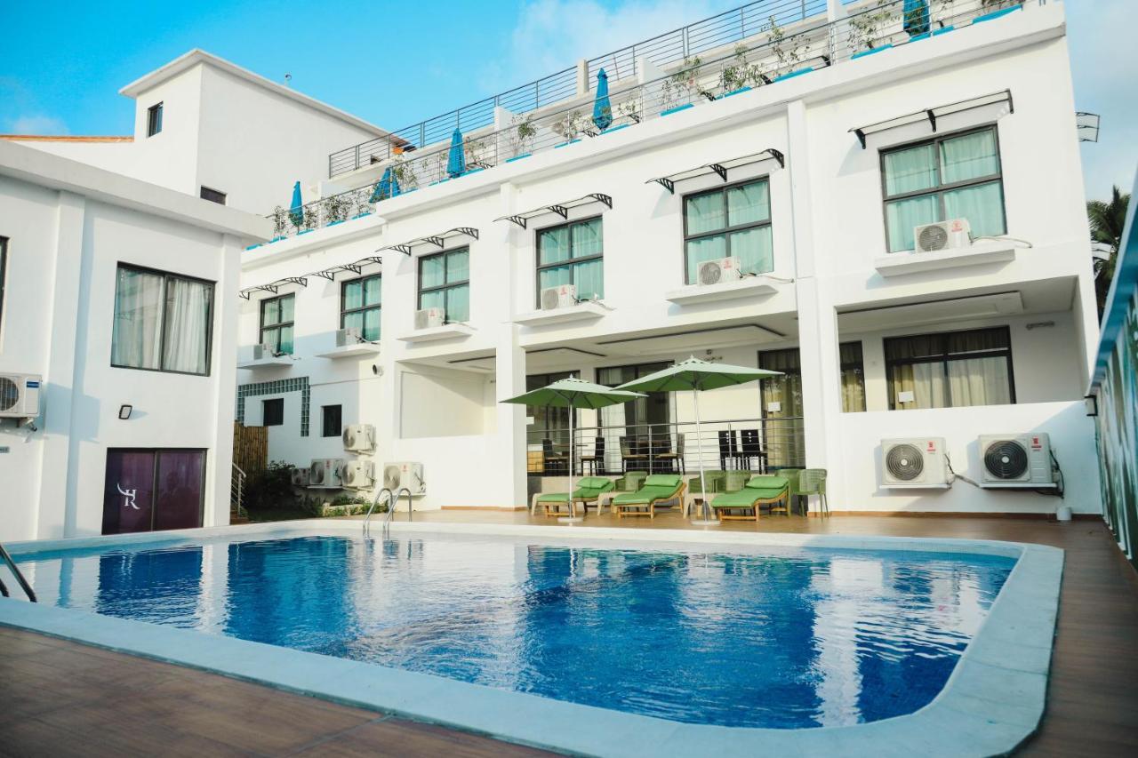Robert'S Hotel Abidjan Exterior photo